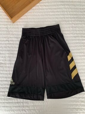 Adidas Climalite Shorts Boys Black Gold Drawstring Pockets Basketball Logo